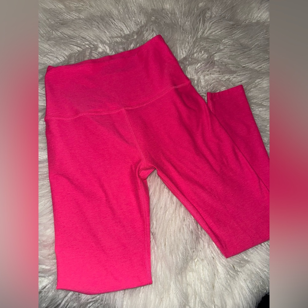 Beyond Yoga. Hot pink leggings